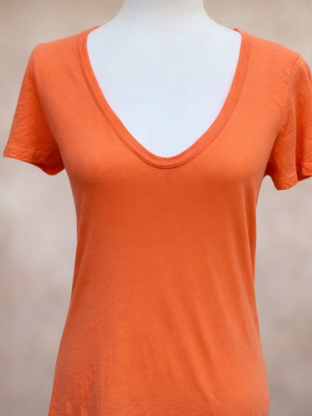 J.Crew Vintage Cotton V‑Neck Tee Orange Soft Classic Top  Lightweight Preppy